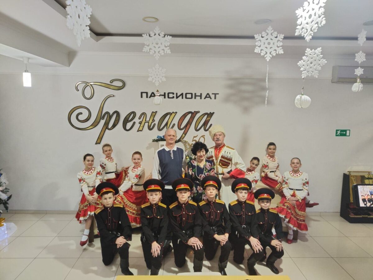 You are currently viewing Учащиеся ансамбля народного танца «Стригунок» приняли участие в Международном конкурсе «Рождественские Святки»